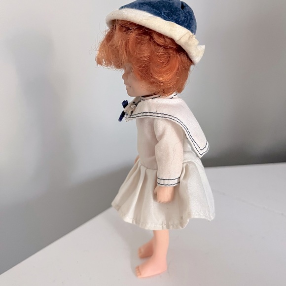 Little Orphan Annie Doll by Knickerbocker. 1980s. Collectable Vintage Retro toy - Picture 2 of 3